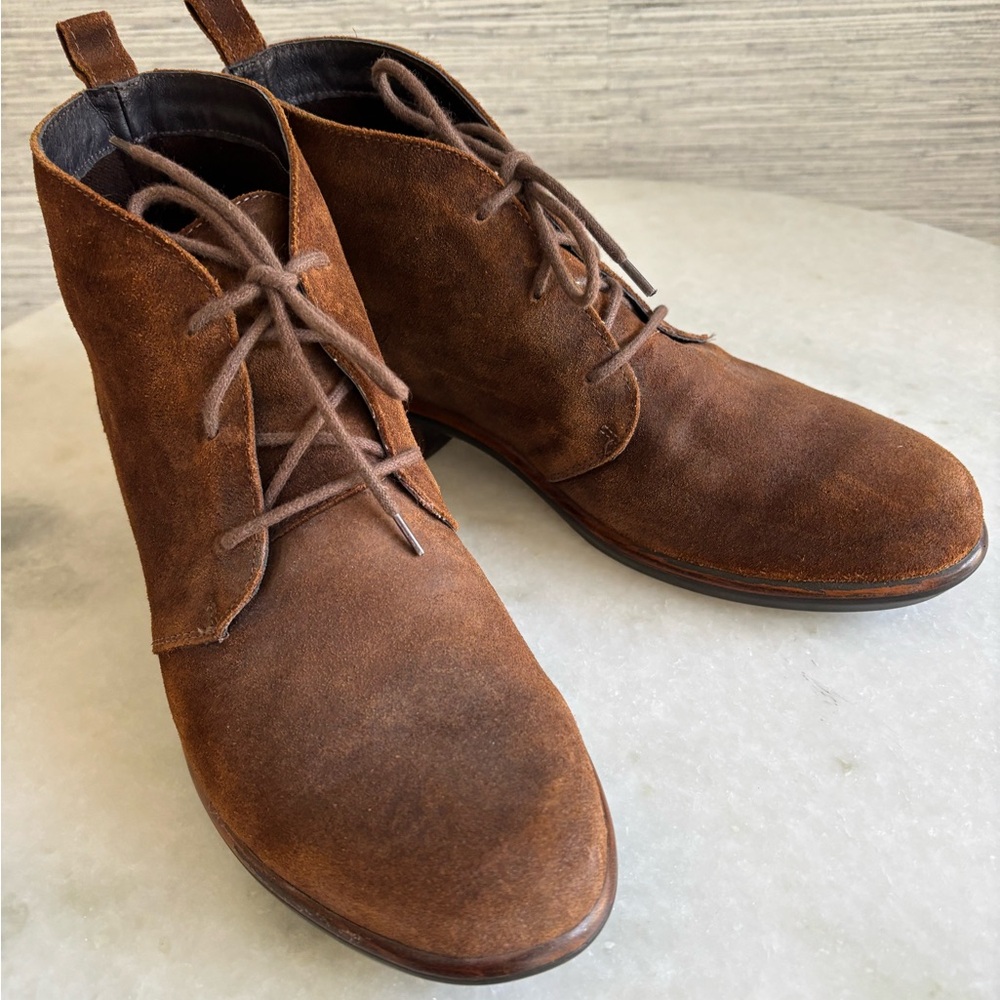 Naot Sueded Leather shoes Women’s 40